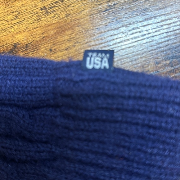 Team USA Olympic Winter Mittens - Picture 3 of 4